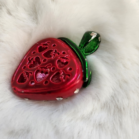 Strawberry Enamel Pendant - Picture 2 of 5